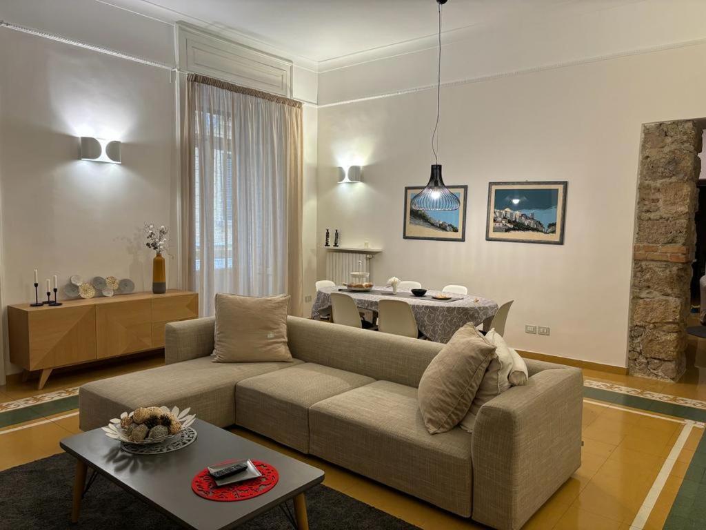 Luxury Manfredi Apartment Salerno Exteriör bild