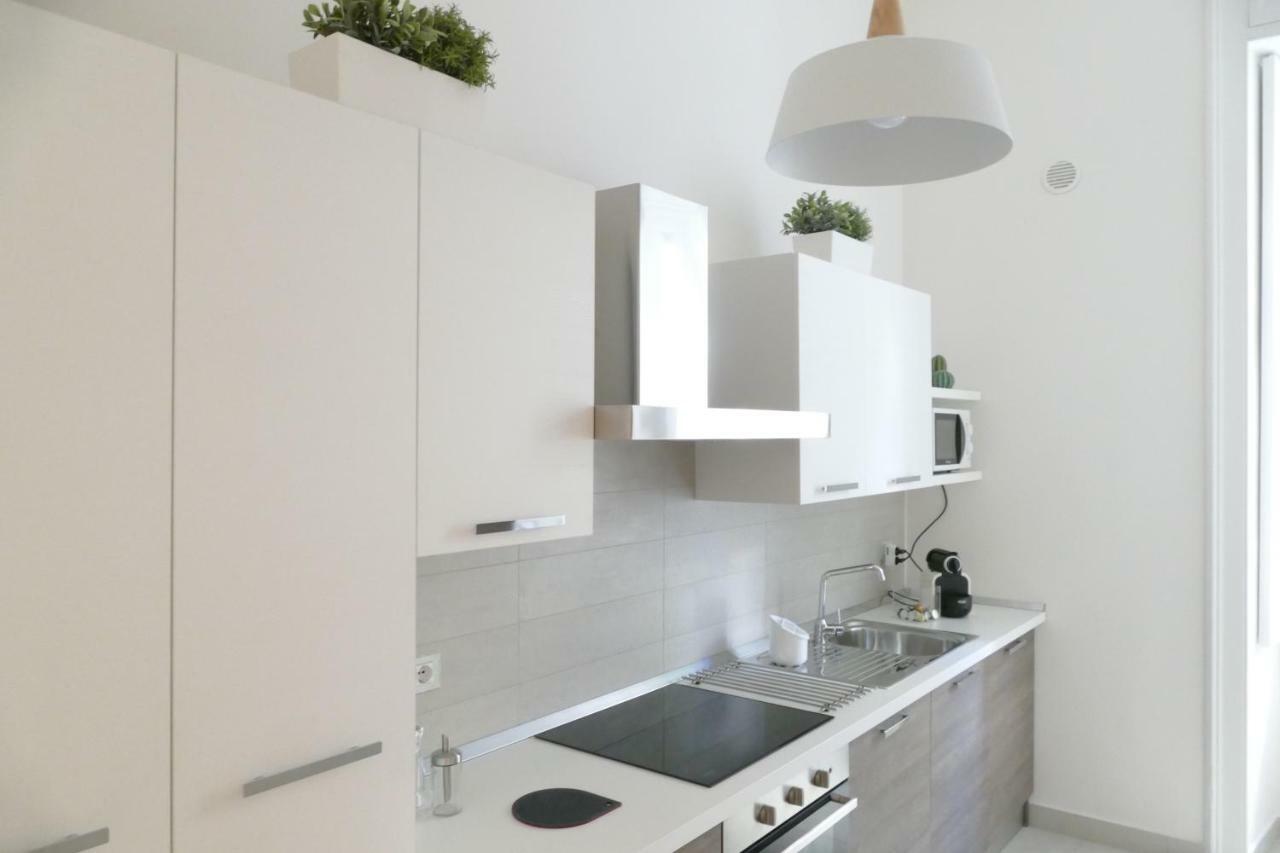 Luxury Manfredi Apartment Salerno Exteriör bild